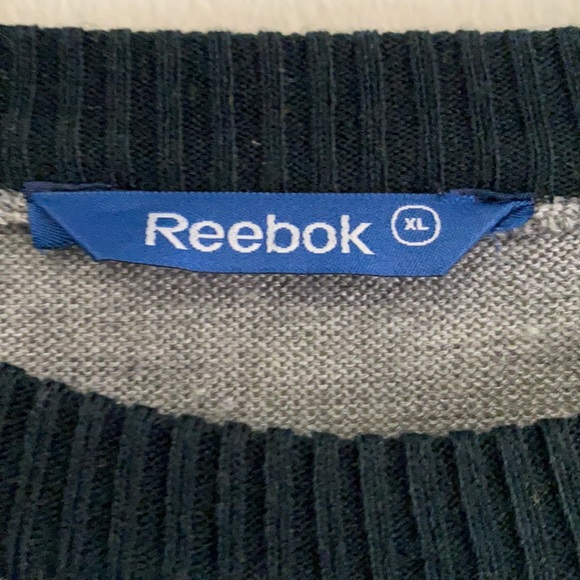 Reebok XL pullover - Picture 3 of 4